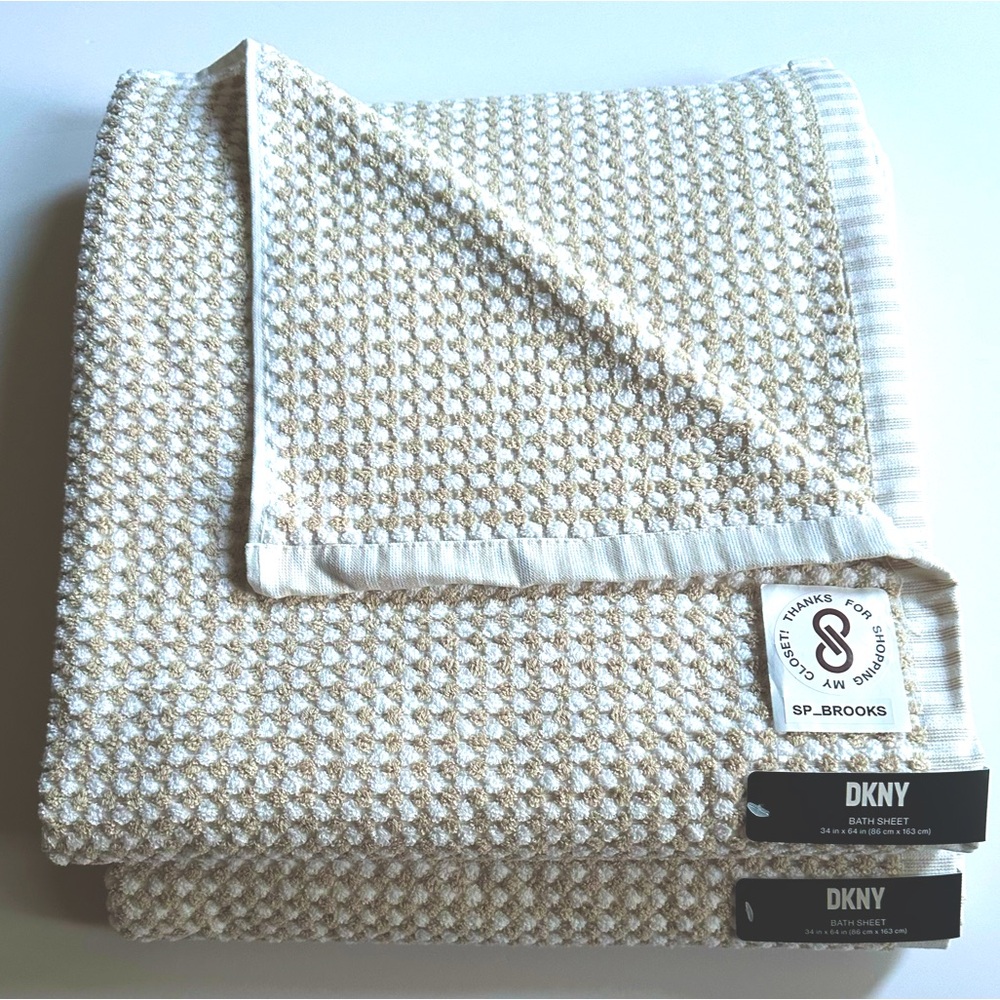 🎁2PC DKNY Bath Sheet Set - Oatmeal & White - 34” x 64”